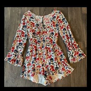 ~American Eagle romper~